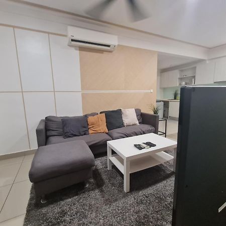 Lovely 3-Bedroom Serviced Apartment @ Cyberjaya Exterior photo