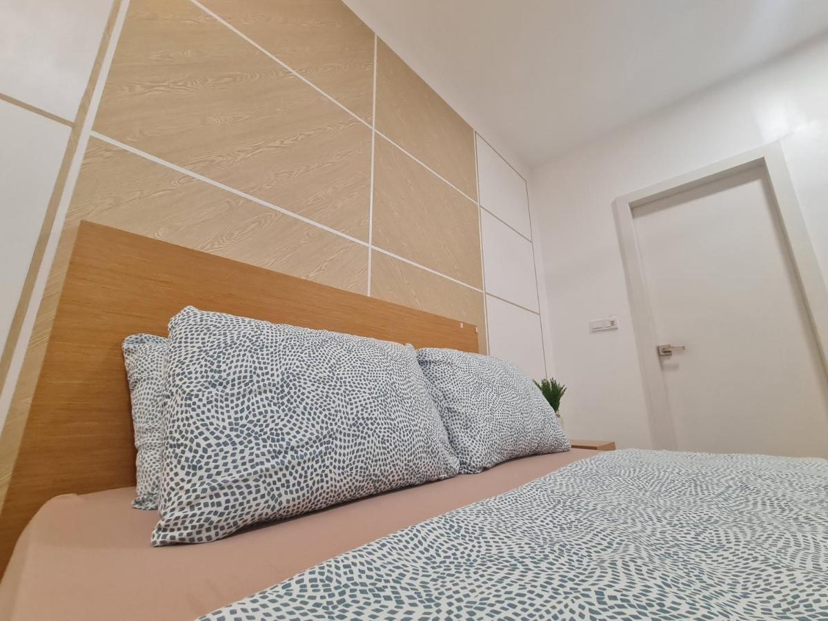 Lovely 3-Bedroom Serviced Apartment @ Cyberjaya Exterior photo